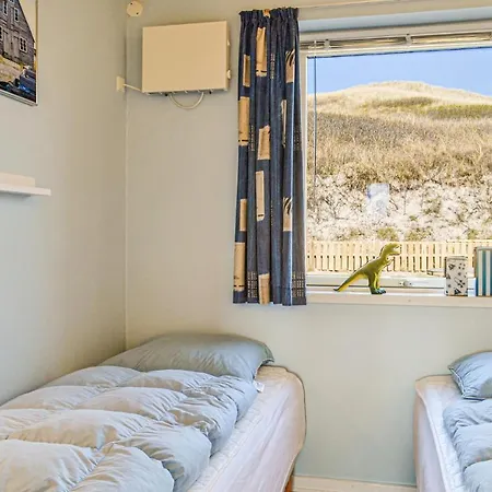 2 Bedroom Cozy In Holiday home *